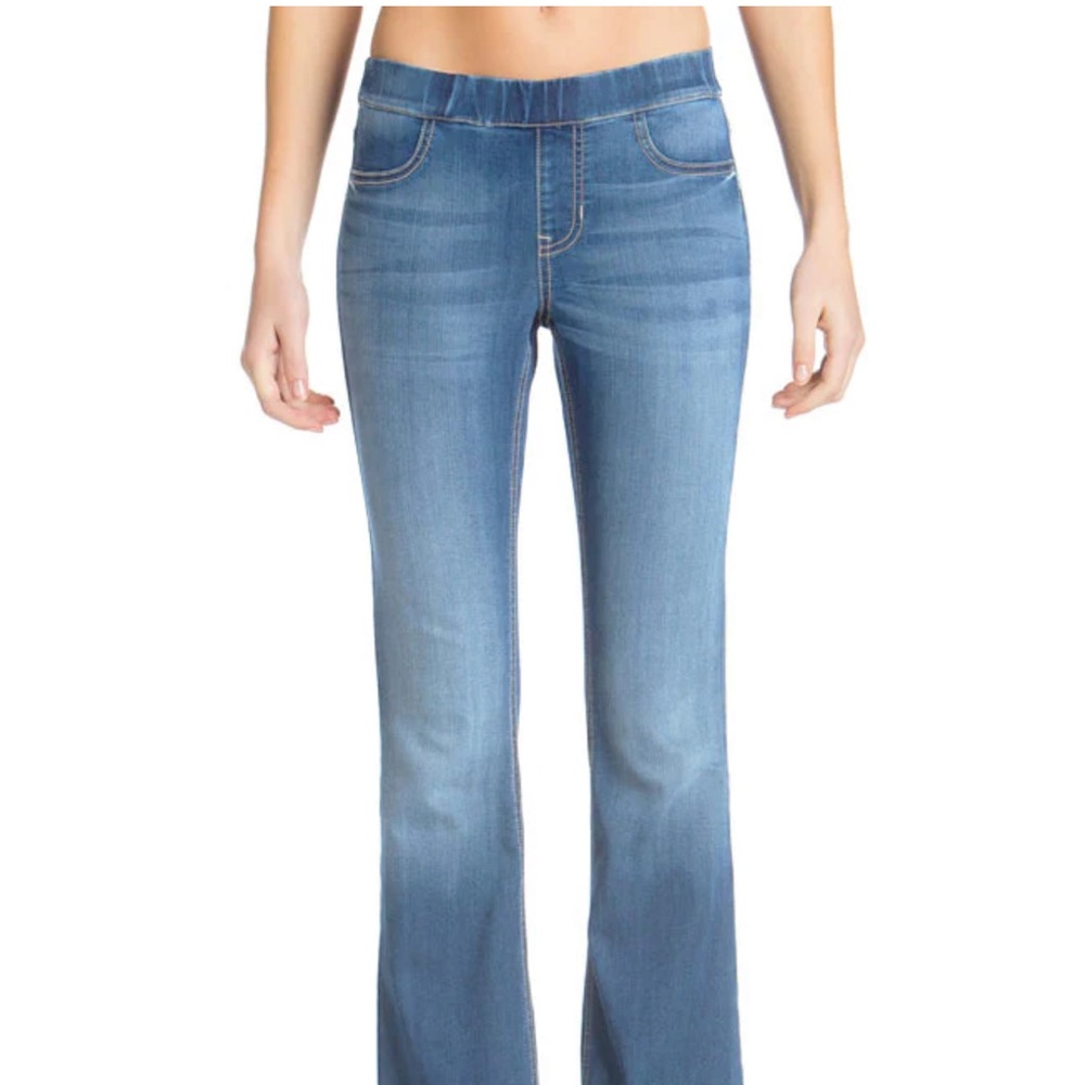 👖 Cello Flare Pull On jeans👖. Sold Out. - Picture 4 of 9